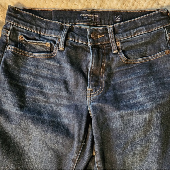 Lucky Brand Women’s Size 6/28 Mid Rise Sweet Straight Ankle Denim Blue Jeans - Picture 3 of 5